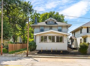 406 N McLean St, Bloomington, IL 61701