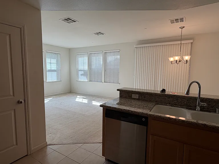 40287 Cottage Rose Ter — Photo 6