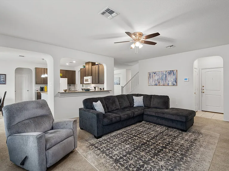 1208 Ravenside Cv — Photo 13