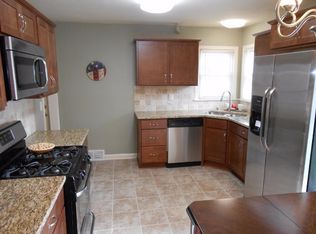 1021 E Holt Ave, Milwaukee, WI 53207