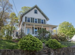 54 Oakland St, Melrose, MA 02176