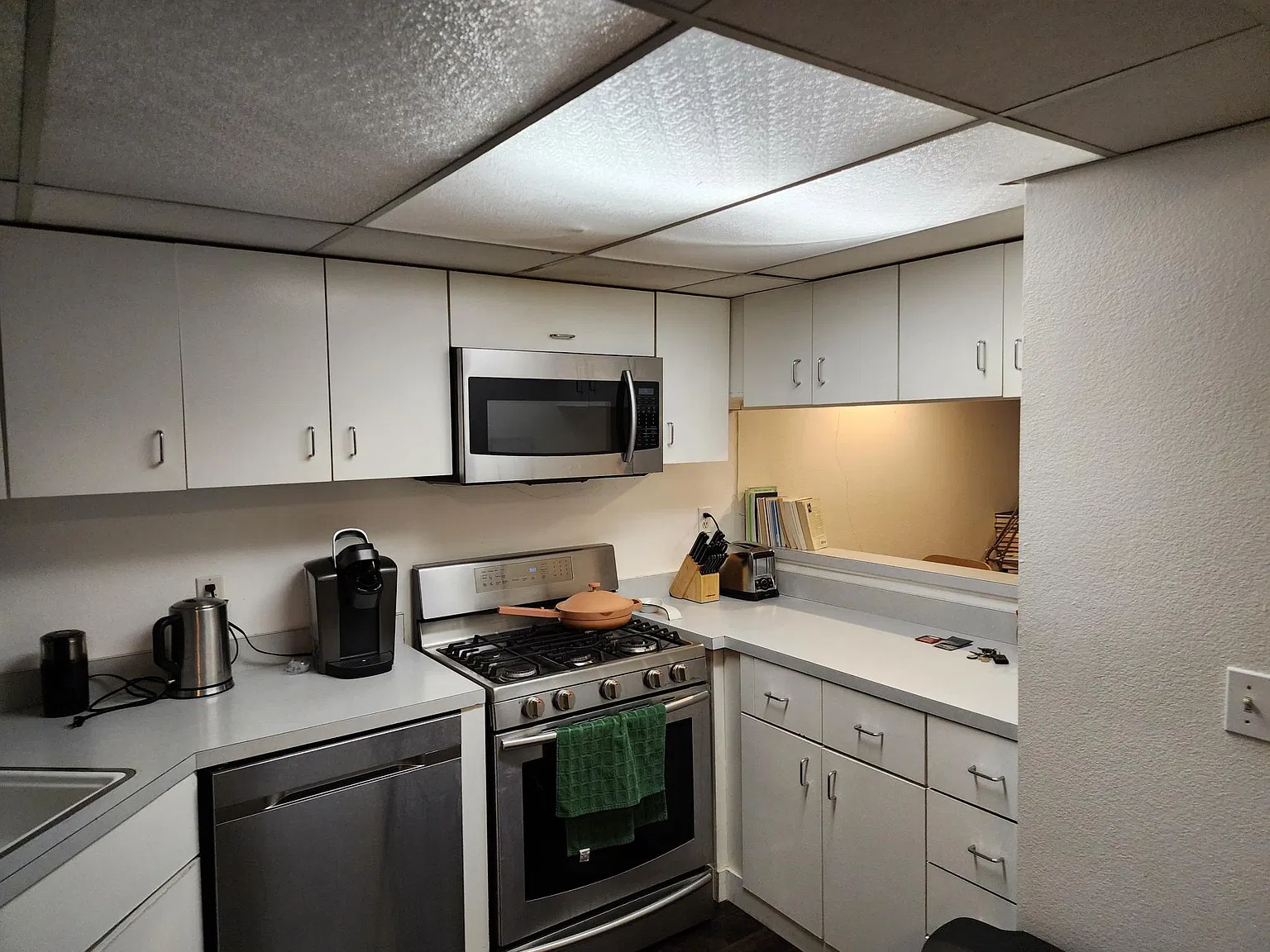 2 bed, 2.5 bath, 1000 sqft, $3,850 — Photo 1