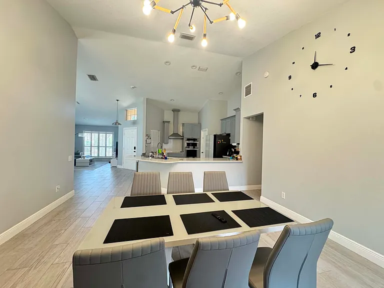 9405 Posen Pl — Photo 2
