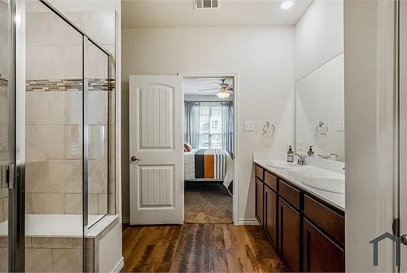 2429 Dolostone Dr — Photo 24