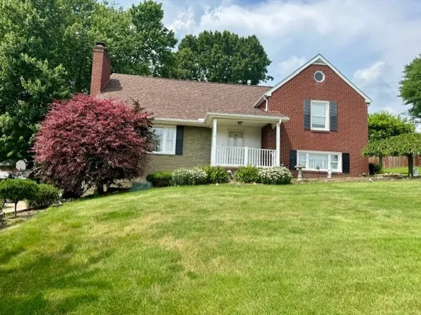 121 E Northview Ave, New Castle, PA 16105