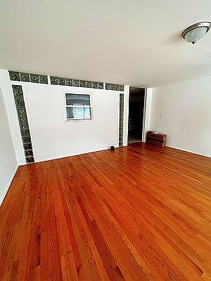 4th image of 18-16 Astoria Park S #1