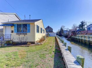 7 Hudson St W, East Rockaway, NY 11518