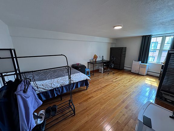 3rd image of 187 Orange St APT 4B