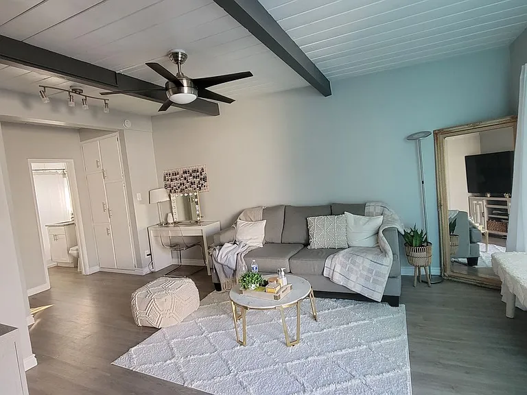 4533 Contour Blvd. — Photo 26