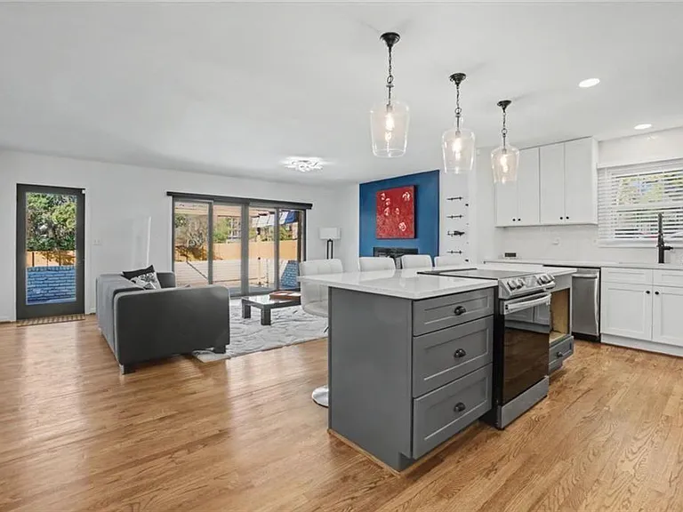 7330 Hunters Branch Dr NE — Photo 20