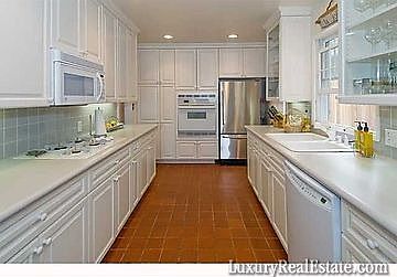 3rd image of 5436 Bellevue Ave