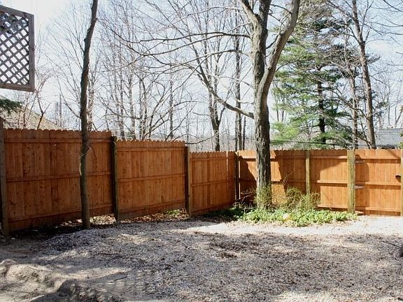4th image of 4 N Parkway Dr