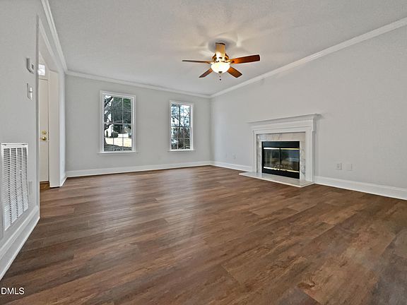5th image of 6716 Virgilia Ct