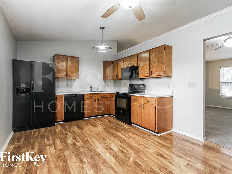 1524 Blue Brook Way — Photo 5