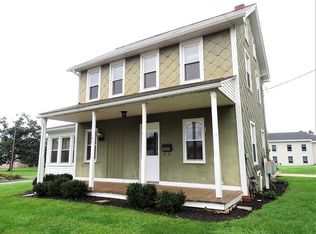 145 E Main St, Leola, PA 17540