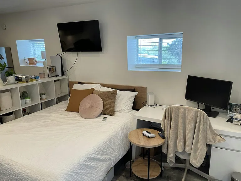 4521 Westview Dr #1 — Photo 8