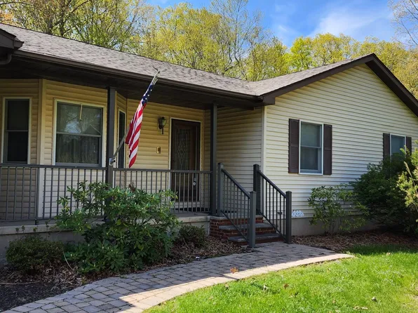 4 Applewood Ln, Drums, PA 18222