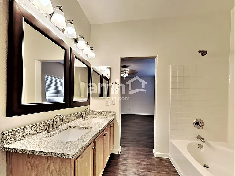 1212 E Desert Rose Trl — Photo 13
