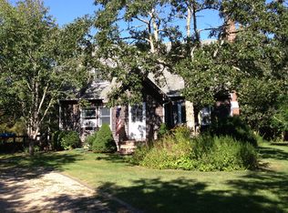 78 Skiffs Ln, West Tisbury, MA 02575