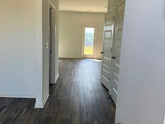 Open Floor Concept - Entry