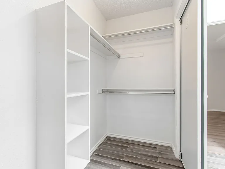 1016 Willowbrook Trl — Photo 22