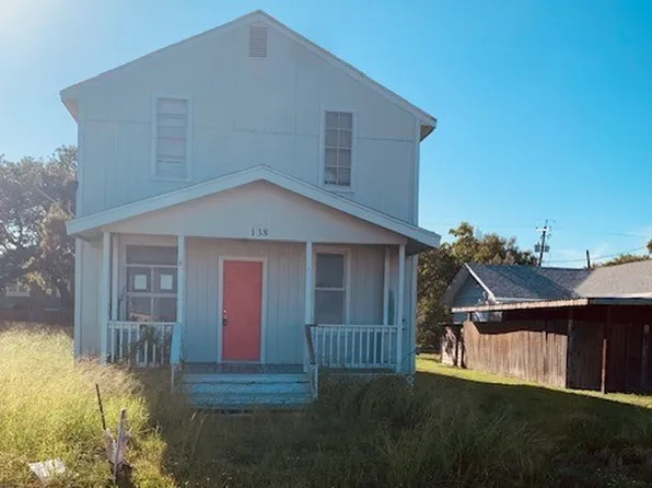 138 S Houston St, Aransas Pass, TX 78336