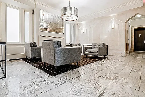 Rented by EXR | media 21