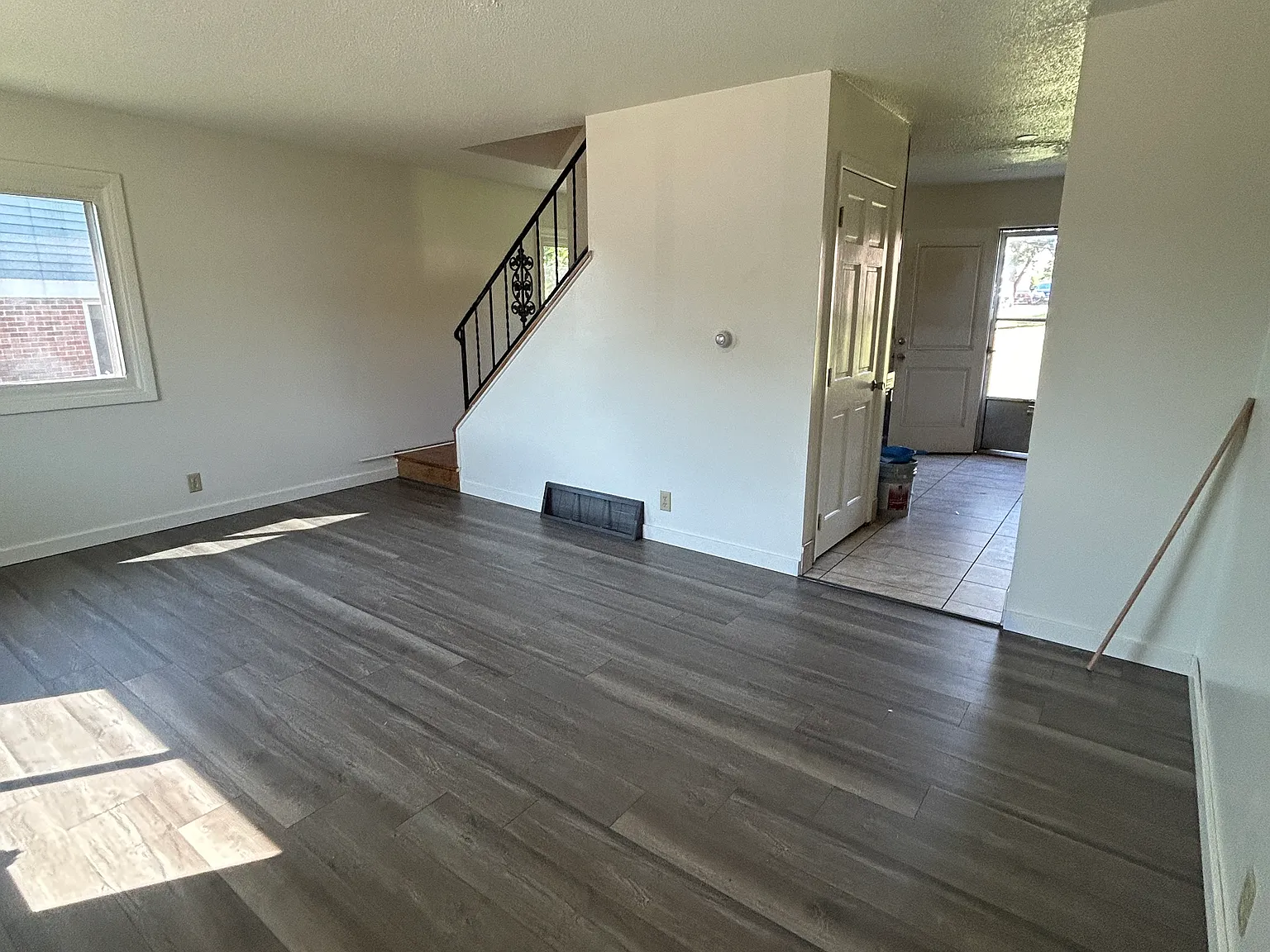 2 bed, $1,200 — Photo 2