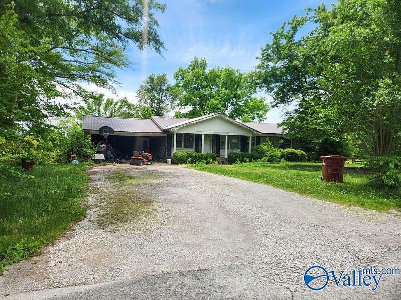 1st image of 585 Ranch Rd