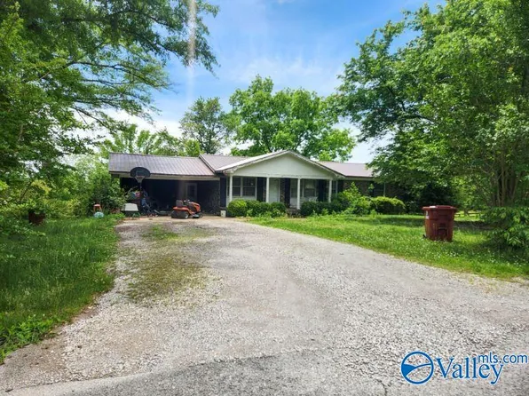 585 Ranch Rd, Hamilton, AL 35570