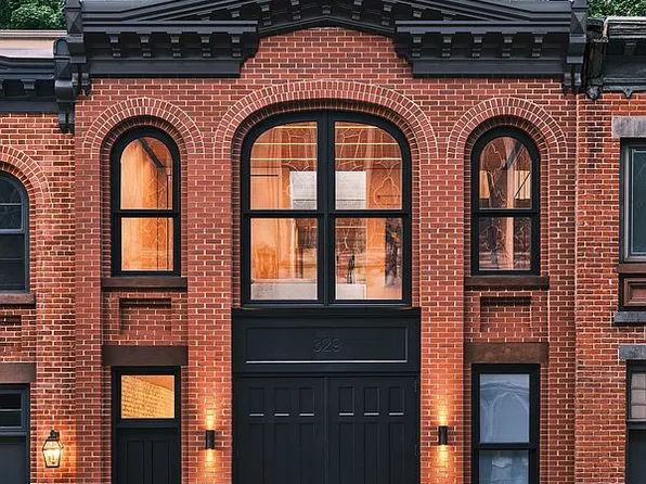 329 Vanderbilt Ave, Brooklyn, NY 11205