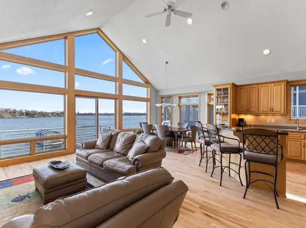 4101 Highwood Rd, Mound, MN 55364