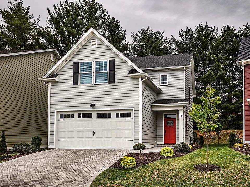 1st image of 43 Chamberlain Loop