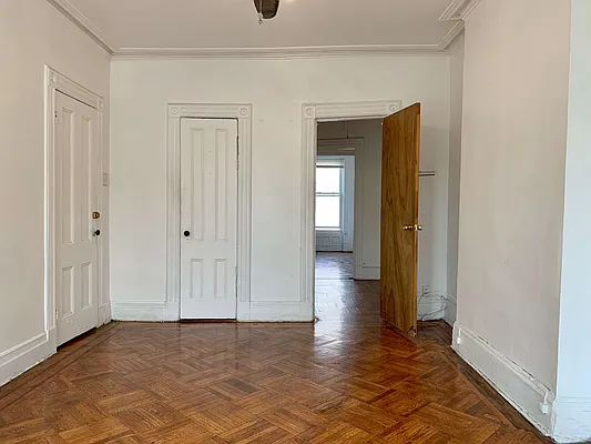 Rented by City Roots Realty | media 9