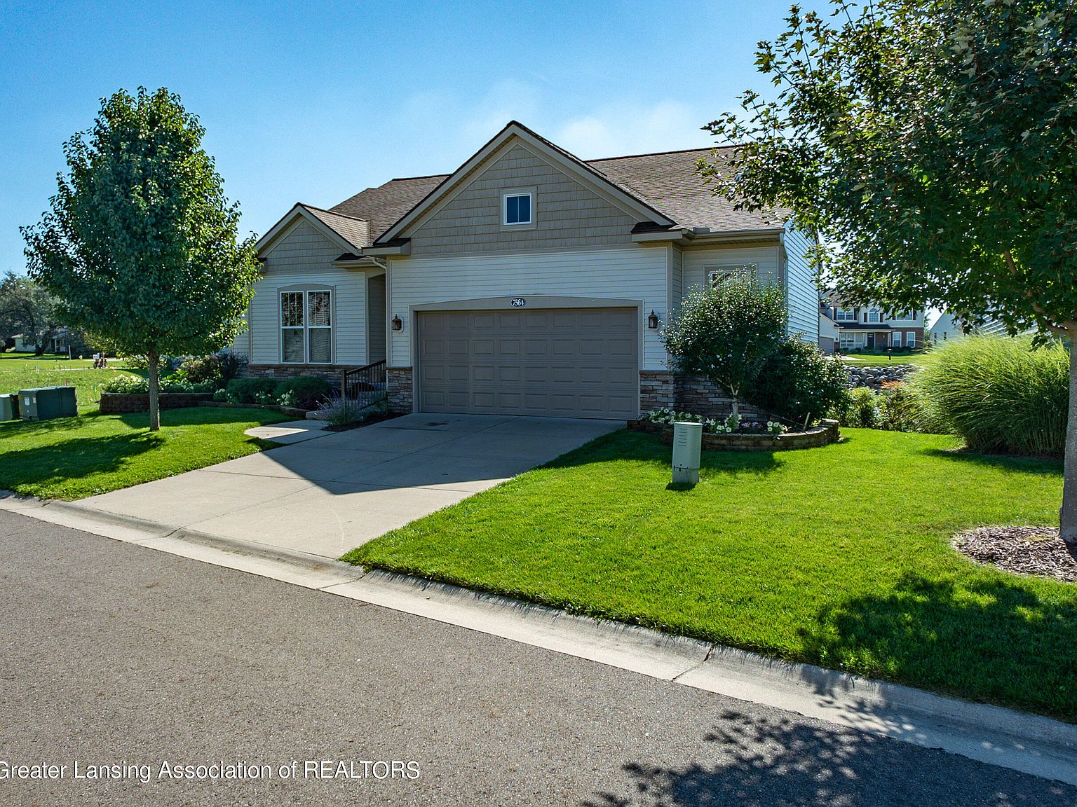 7564 Roxborough Ln, Grand Ledge, MI 48837 Zillow