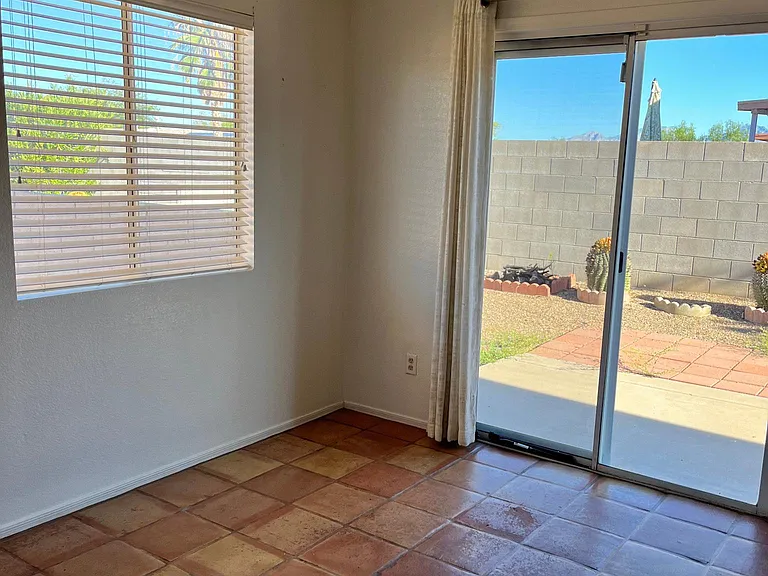 8837 E Apple Tree Dr — Photo 10