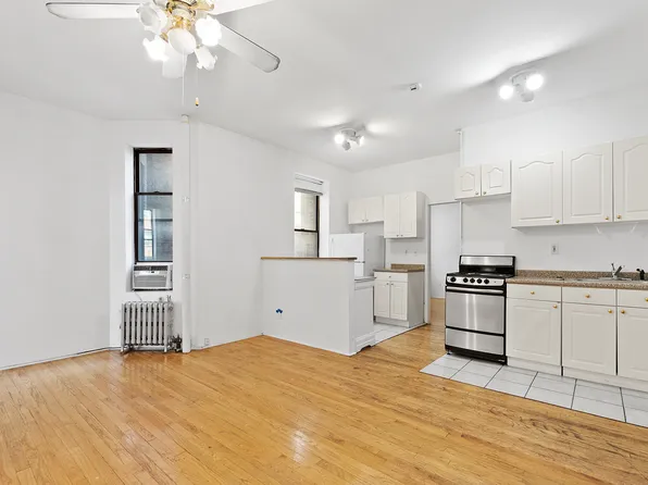 201 E 82nd St APT 4N, New York, NY 10028