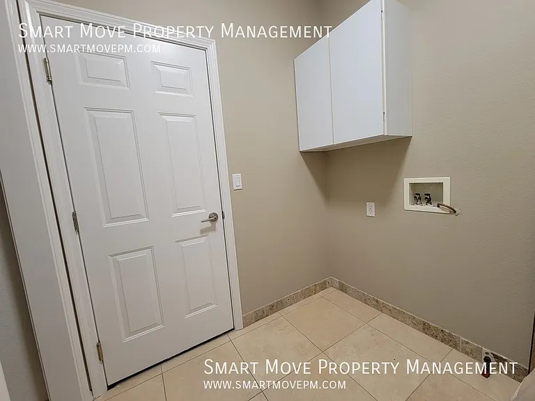 1096 N Glenabby Pl — Photo 22
