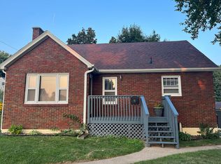 90 Nevada St, Dubuque, IA 52001