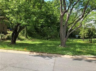 1053 White Plains Rd, Charlotte, NC 28213