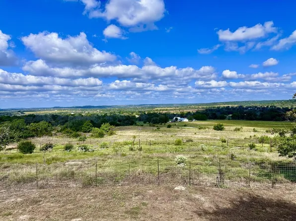 4291 Gellermann Ln, Fredericksburg, TX 78624