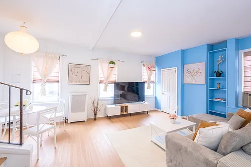 45 Essex Ave Photo 1