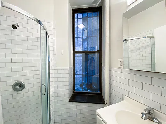 Rented by MAPT Residential LLC | media 6