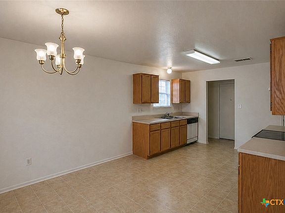 2nd image of 2110 Sandstone Dr