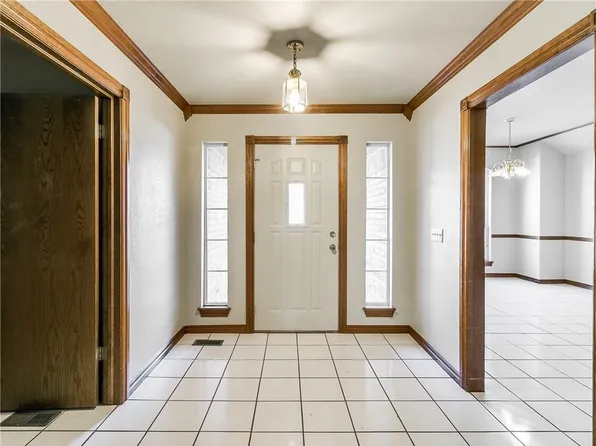 817 Hunters Run, Midwest City, OK 73130