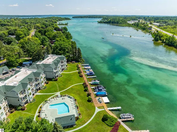 110 Ames St Unit 1, Elk Rapids, MI 49629