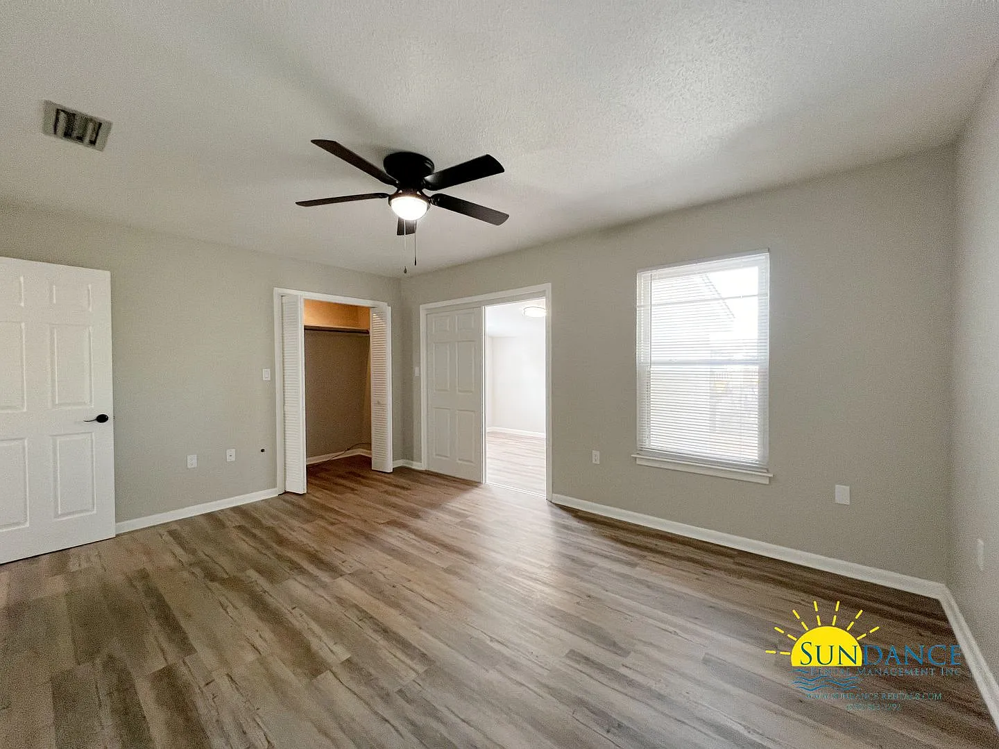 Fully Renovated 3 bedroom Home near Eglin AFB! — Photo 2