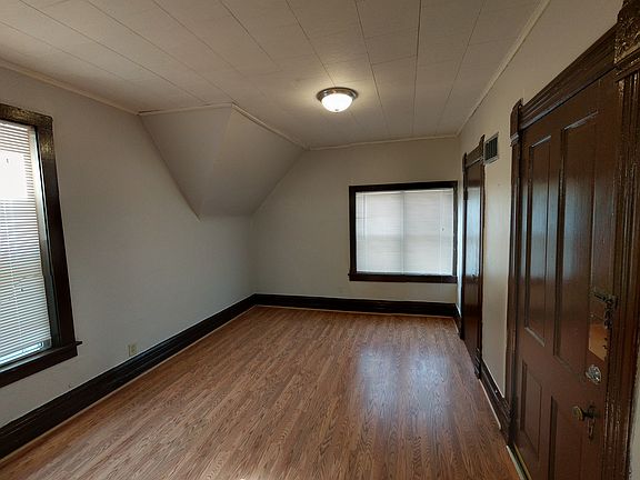 3rd image of 1717 N Albany Ave