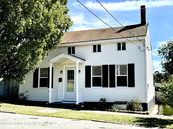 1 N Montgomery Street, Athens, NY 12015