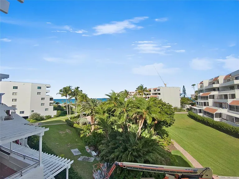 1445 Gulf Of Mexico Dr #305 — Photo 13